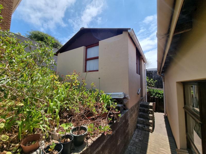 5 Bedroom Property for Sale in Reebok Western Cape